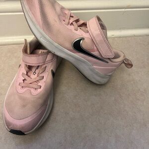 Nike Light Pink Running Shoes